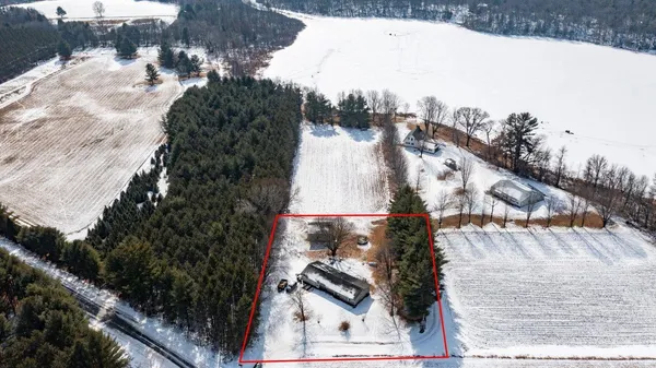 $289,900 | W7701 Cloverleaf Lake Road, Clintonville, WI 54929