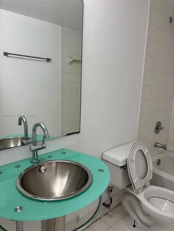 $2,250 | Villa Rustica Condominium, Hialeah, FL 33015