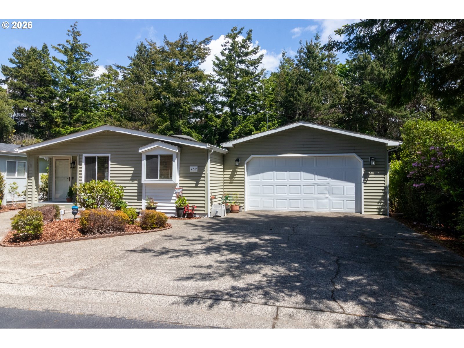 159 Florentine Avenue Florence, OR 97439 - Photo 3 of 37