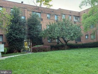 4715 1st Street Southwest, Unit 302 Washington, DC 20032 - Photo 3 of 12