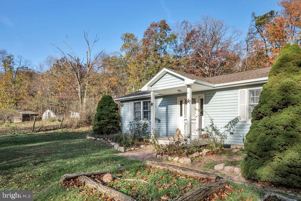 395 Sleepywoods Road Cross Junction, VA 22625 - Photo 3 of 29
