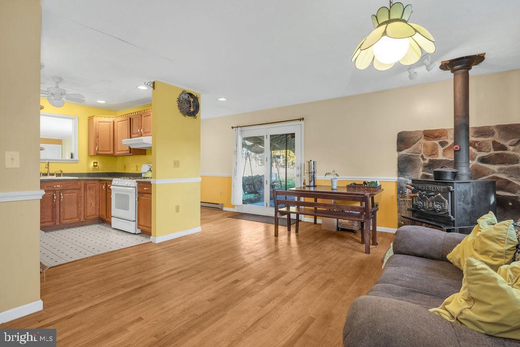 395 Sleepywoods Road Cross Junction, VA 22625 - Photo 5 of 29
