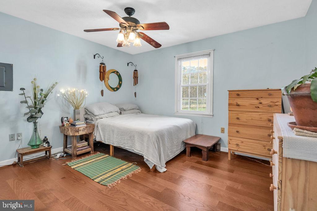 395 Sleepywoods Road Cross Junction, VA 22625 - Photo 9 of 29