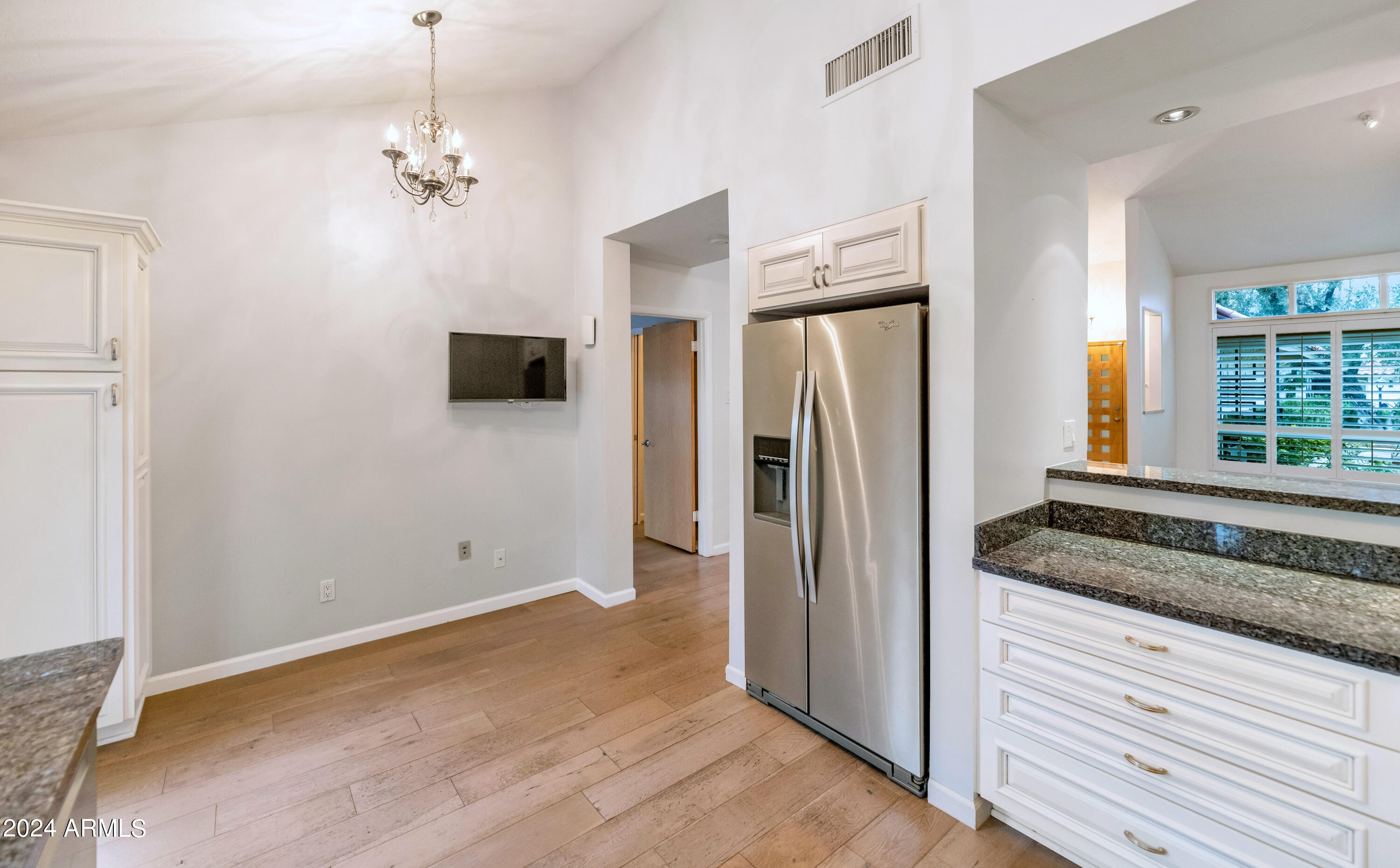 7113 East Arlington Road Paradise Valley, AZ 85253 - Photo 9 of 21 _TOD9485