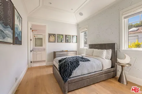 $7,250,000 | 981 Amherst Avenue, Los Angeles, CA 90049