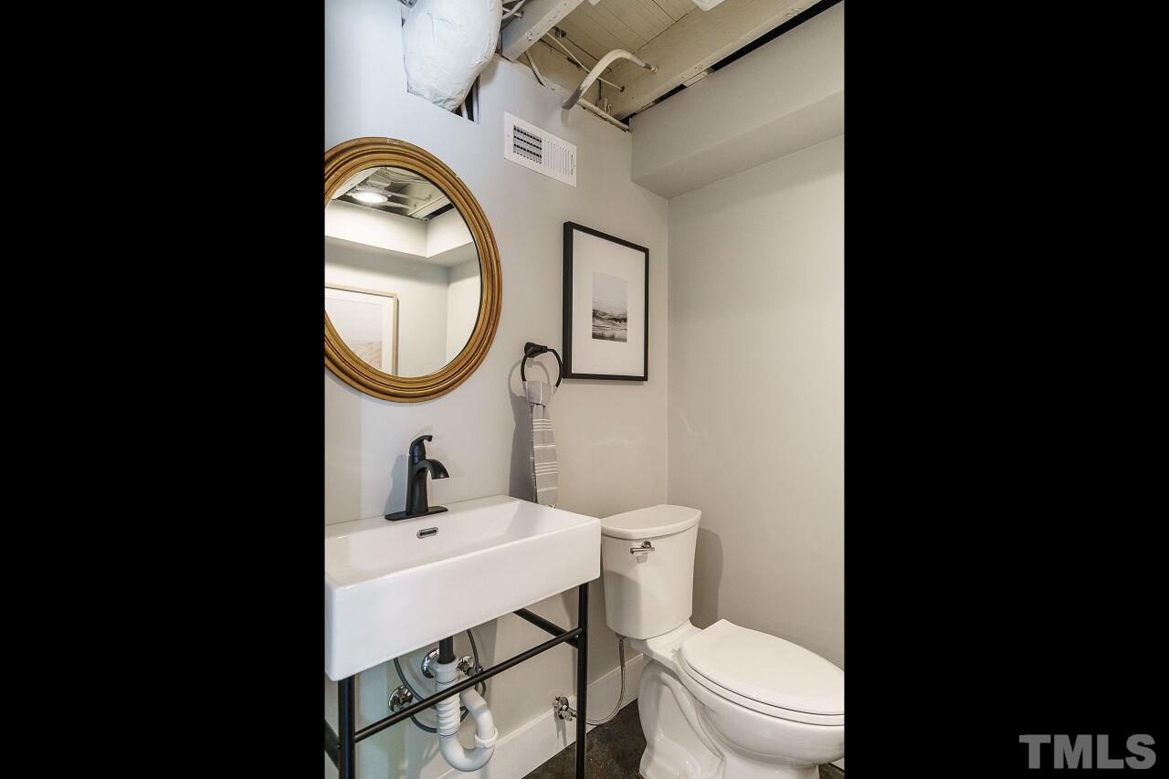 112 East Whitaker Mill Road Raleigh, NC 27608 - Photo 26 of 31