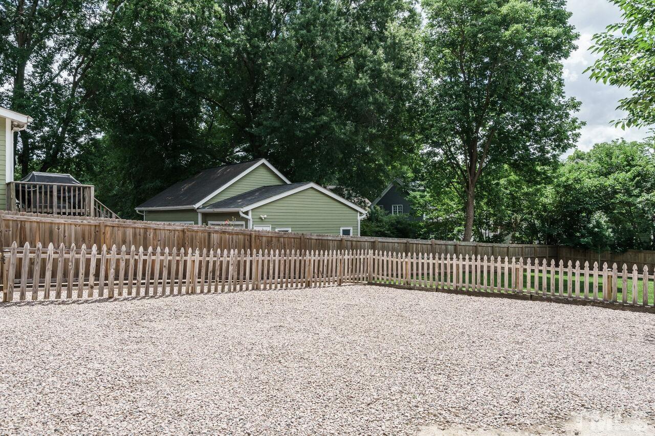 112 East Whitaker Mill Road Raleigh, NC 27608 - Photo 29 of 31