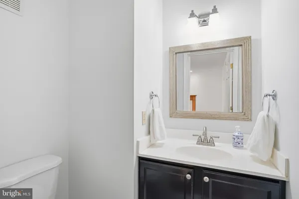 $1,025,000 | 7710 Cashland Court, Alexandria, VA 22315