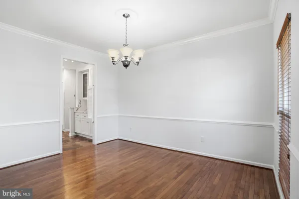 $1,025,000 | 7710 Cashland Court, Alexandria, VA 22315