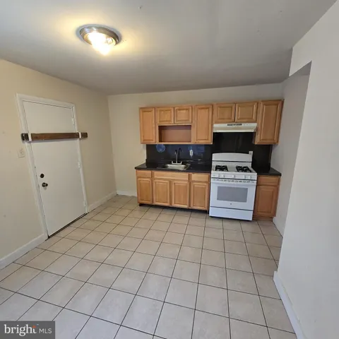 $2,295 | 5915 Baynton Street, Philadelphia, PA 19144