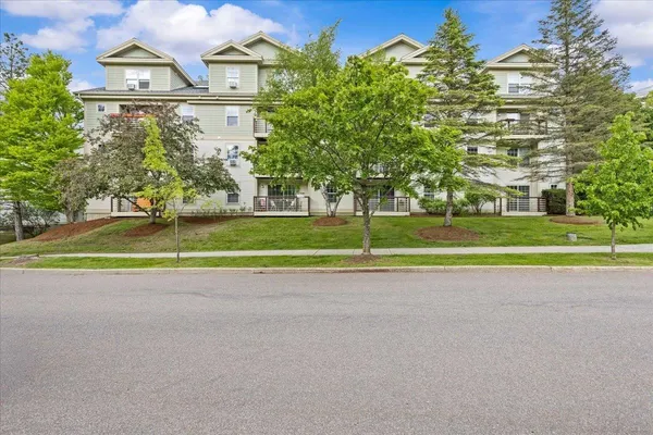 $295,000 | 340 Hildred Drive, Burlington, VT 05401