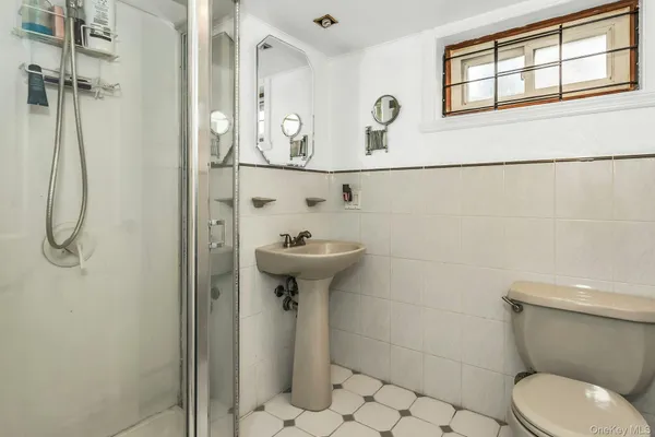 $1,888,000 | 18-08 Murray Street | Whitestone