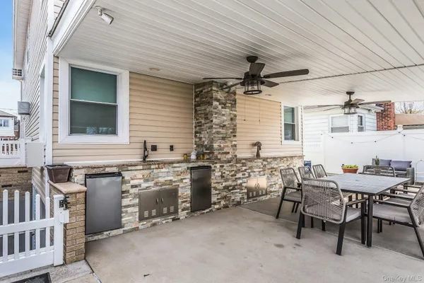 $1,888,000 | 18-08 Murray Street | Whitestone