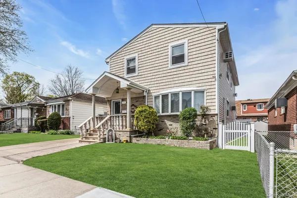 $1,888,000 | 18-08 Murray Street | Whitestone