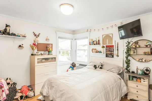 $1,888,000 | 18-08 Murray Street | Whitestone