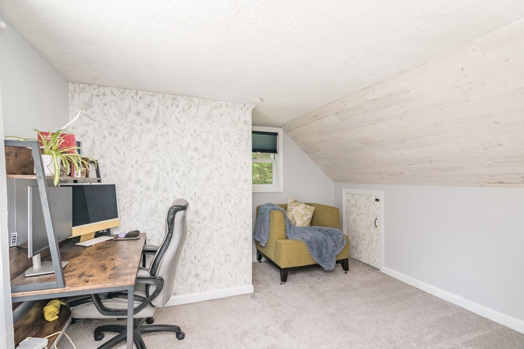 44 Linseed Road Hatfield, MA 01088 - Photo 23 of 37