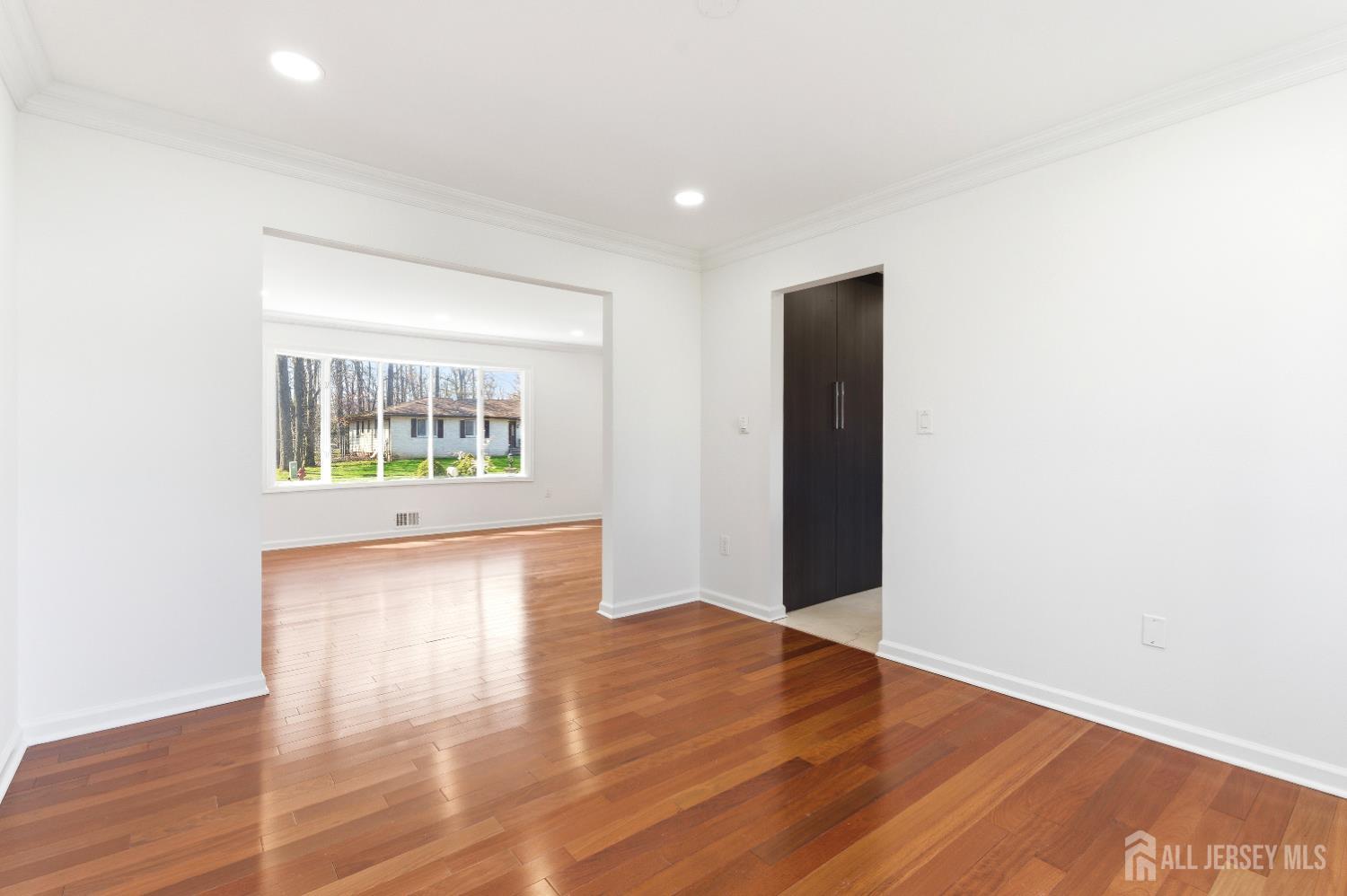 16 McKinley Street Edison, NJ 08820 - Photo 15 of 38