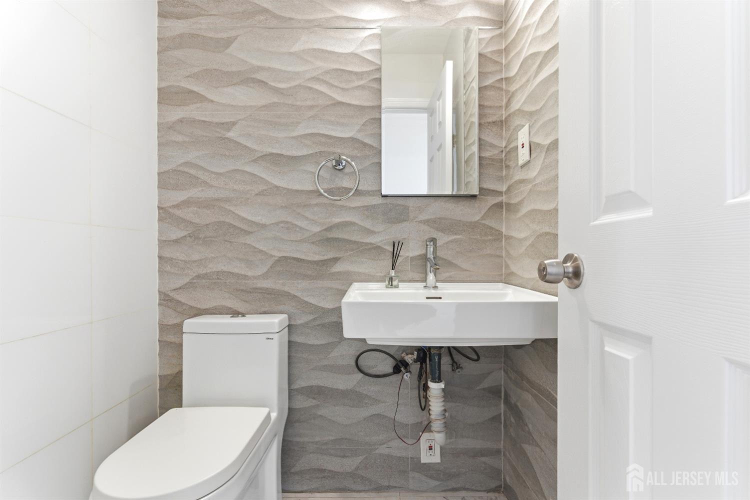 16 McKinley Street Edison, NJ 08820 - Photo 16 of 38