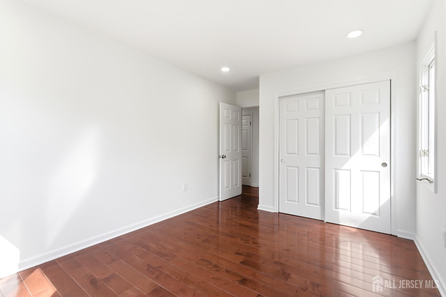 16 McKinley Street Edison, NJ 08820 - Photo 22 of 38