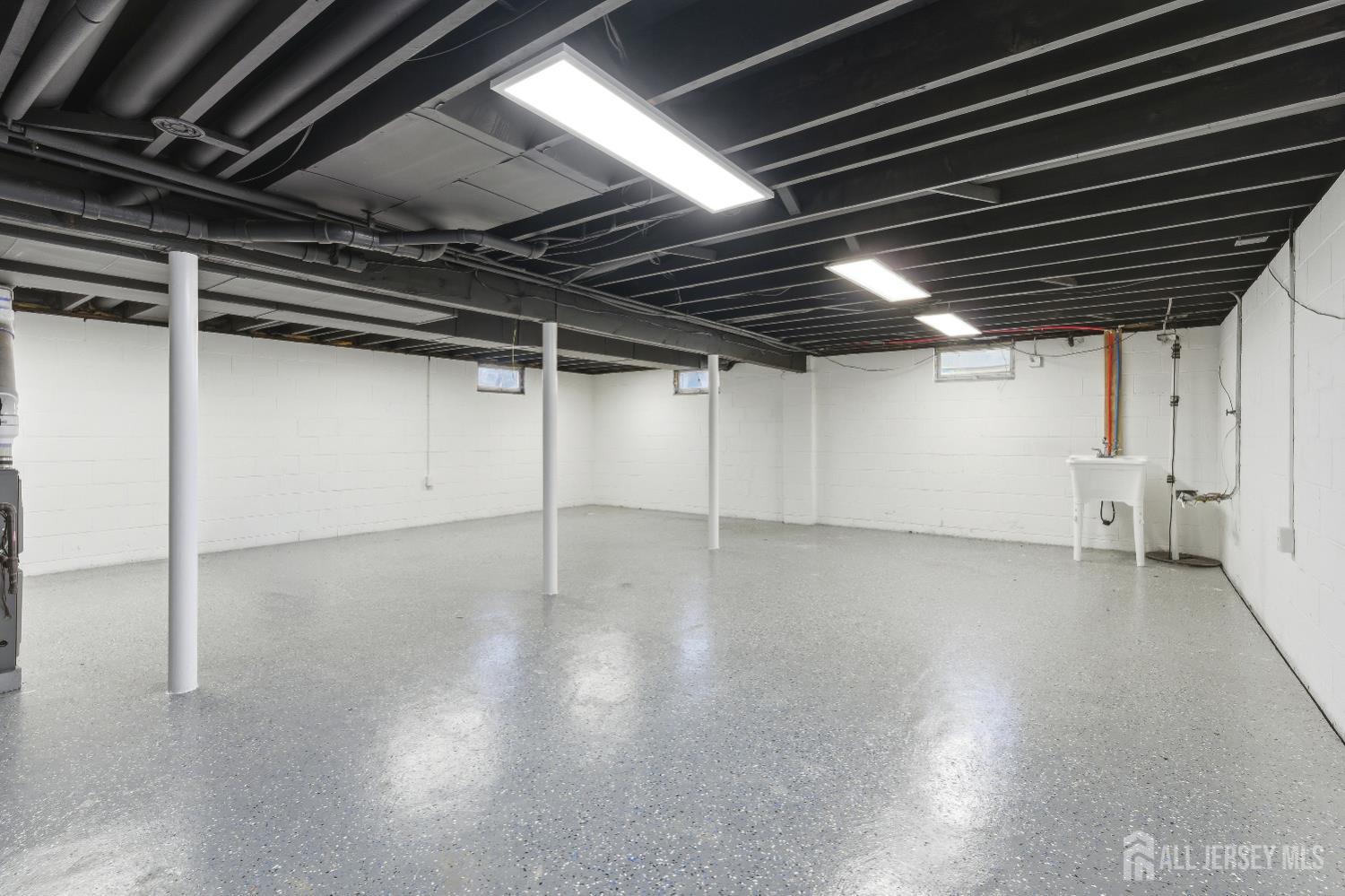 16 McKinley Street Edison, NJ 08820 - Photo 29 of 38