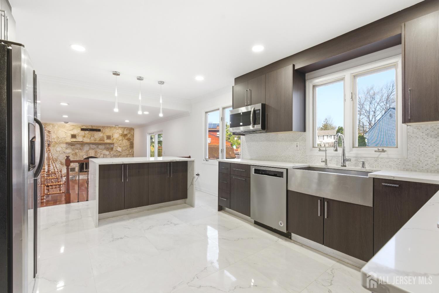 16 McKinley Street Edison, NJ 08820 - Photo 10 of 38