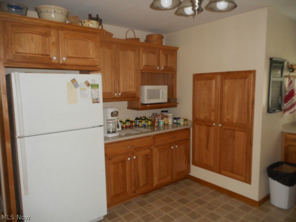 5654 Post Boy Road Southwest Newcomerstown, OH 43832 - Photo 12 of 23 Gallery Image 12