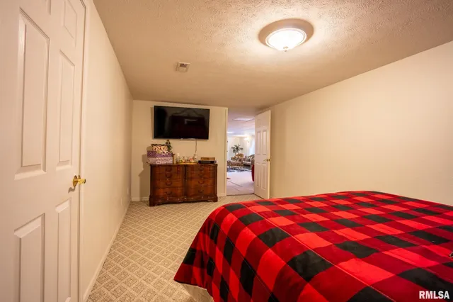 $389,999 | 12451 Dahmer Way, Carterville, IL 62918