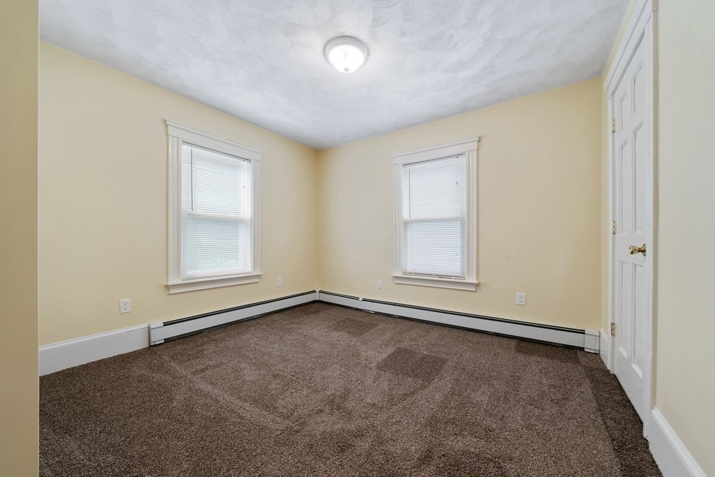 11 Grove Street Saugus, MA 01906 - Photo 12 of 20 Gallery Image 12