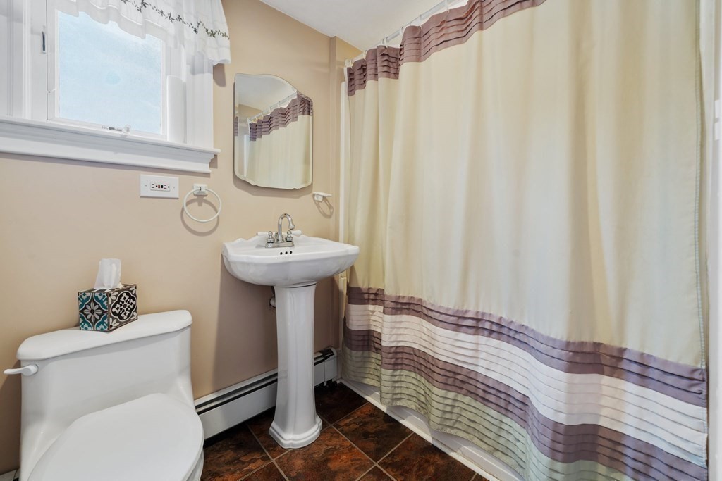 11 Grove Street Saugus, MA 01906 - Photo 16 of 20 Gallery Image 16