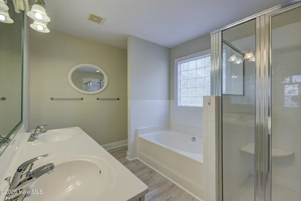 $2,500 | 208 Waters Point Court, Wilmington, NC 28412