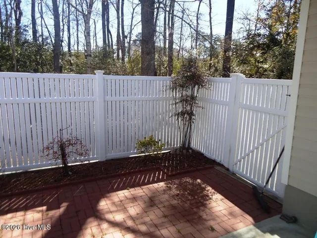 $2,500 | 208 Waters Point Court, Wilmington, NC 28412