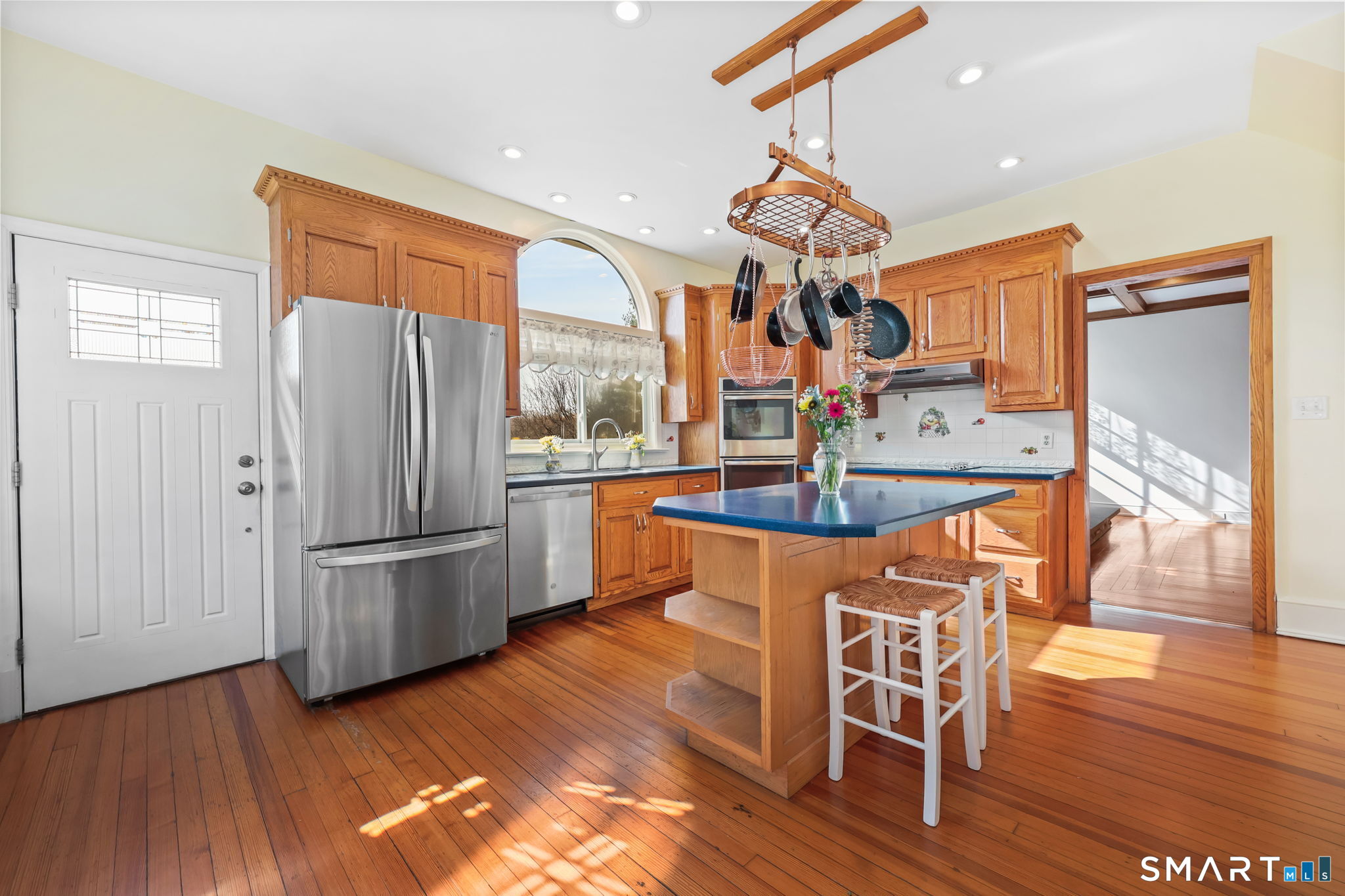 1209 Daniels Farm Road Trumbull, CT 06611 - Photo 18 of 40