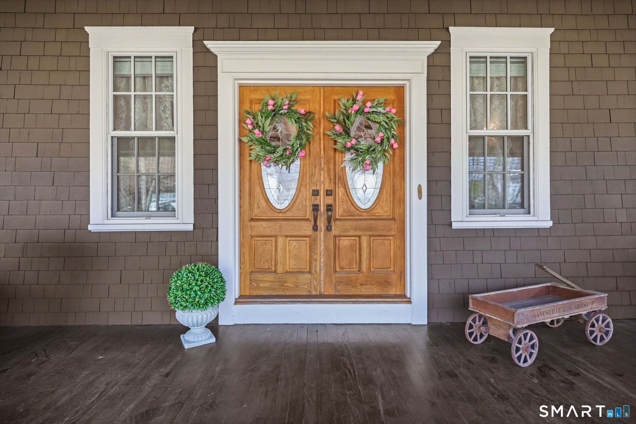 1209 Daniels Farm Road Trumbull, CT 06611 - Photo 2 of 40