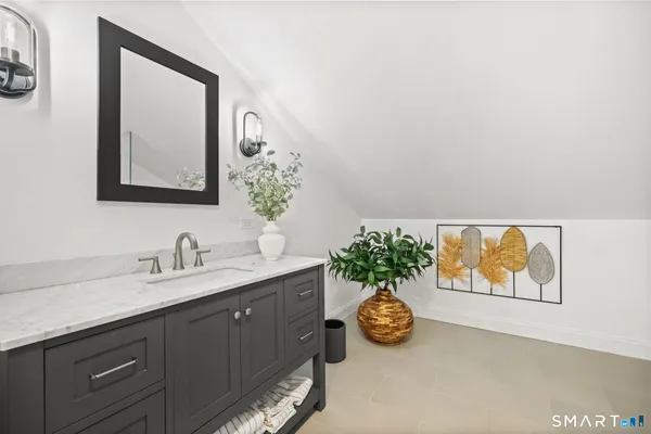 $979,900 | 1209 Daniels Farm Road, Trumbull, CT 06611