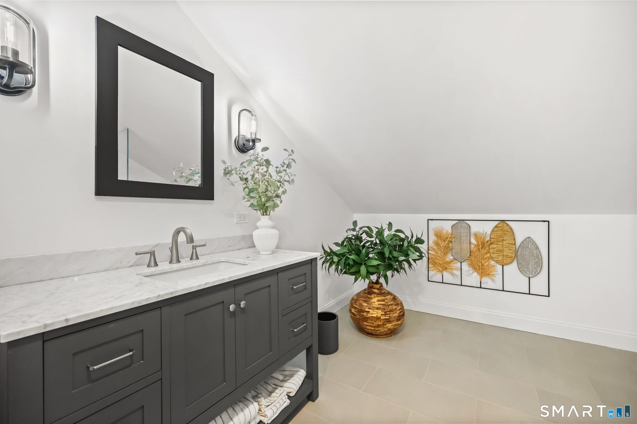 1209 Daniels Farm Road Trumbull, CT 06611 - Photo 23 of 40