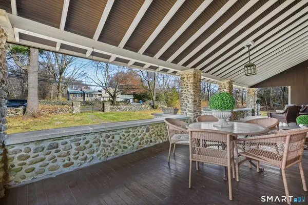 $979,900 | 1209 Daniels Farm Road, Trumbull, CT 06611