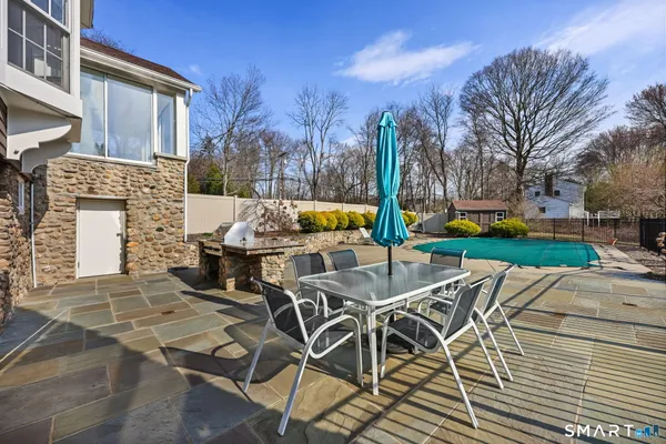 $979,900 | 1209 Daniels Farm Road, Trumbull, CT 06611