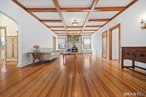 $979,900 | 1209 Daniels Farm Road, Trumbull, CT 06611