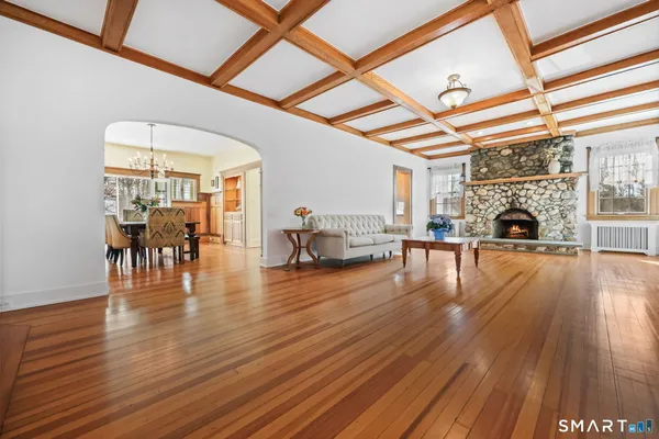 $979,900 | 1209 Daniels Farm Road, Trumbull, CT 06611