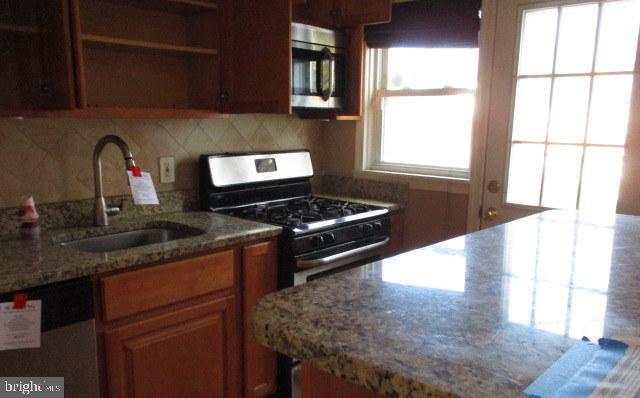 1508 Stonewood Road Baltimore, MD 21239 - Photo 6 of 14