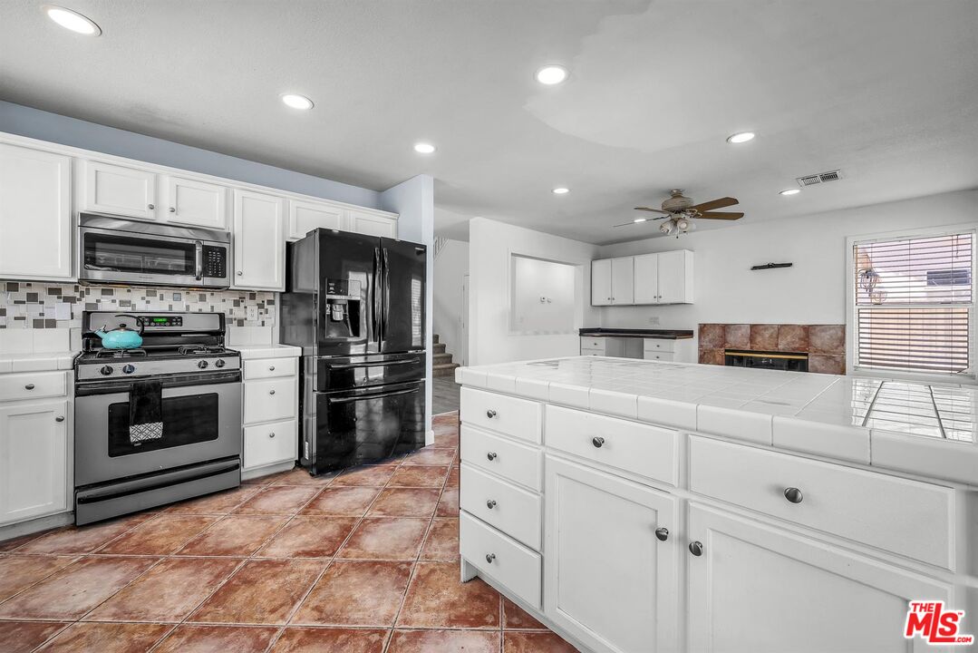 6342 Jonathon Street Lancaster, CA 93536 - Photo 19 of 39