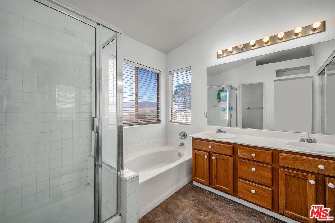 6342 Jonathon Street Lancaster, CA 93536 - Photo 27 of 39