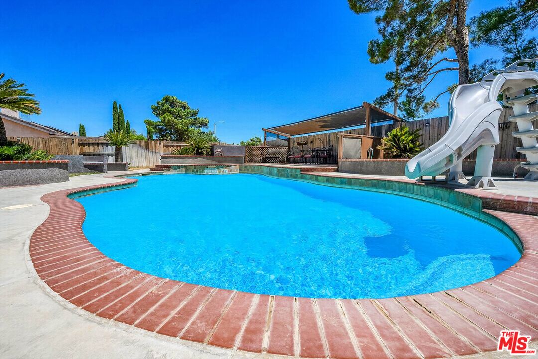 6342 Jonathon Street Lancaster, CA 93536 - Photo 3 of 39