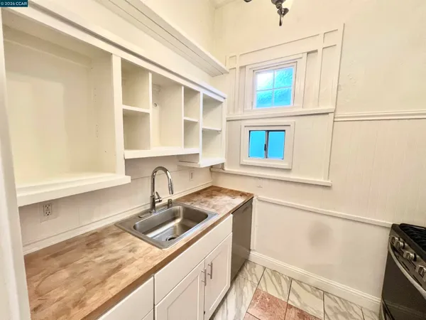 $675,000 | 1707-1709 Peralta Street, Oakland, CA 94607
