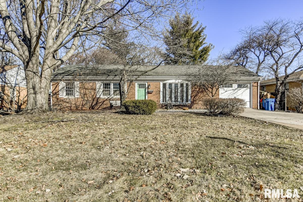 117 Circle Drive Springfield, IL 62703 - Photo 1 of 38 Gallery Image 1