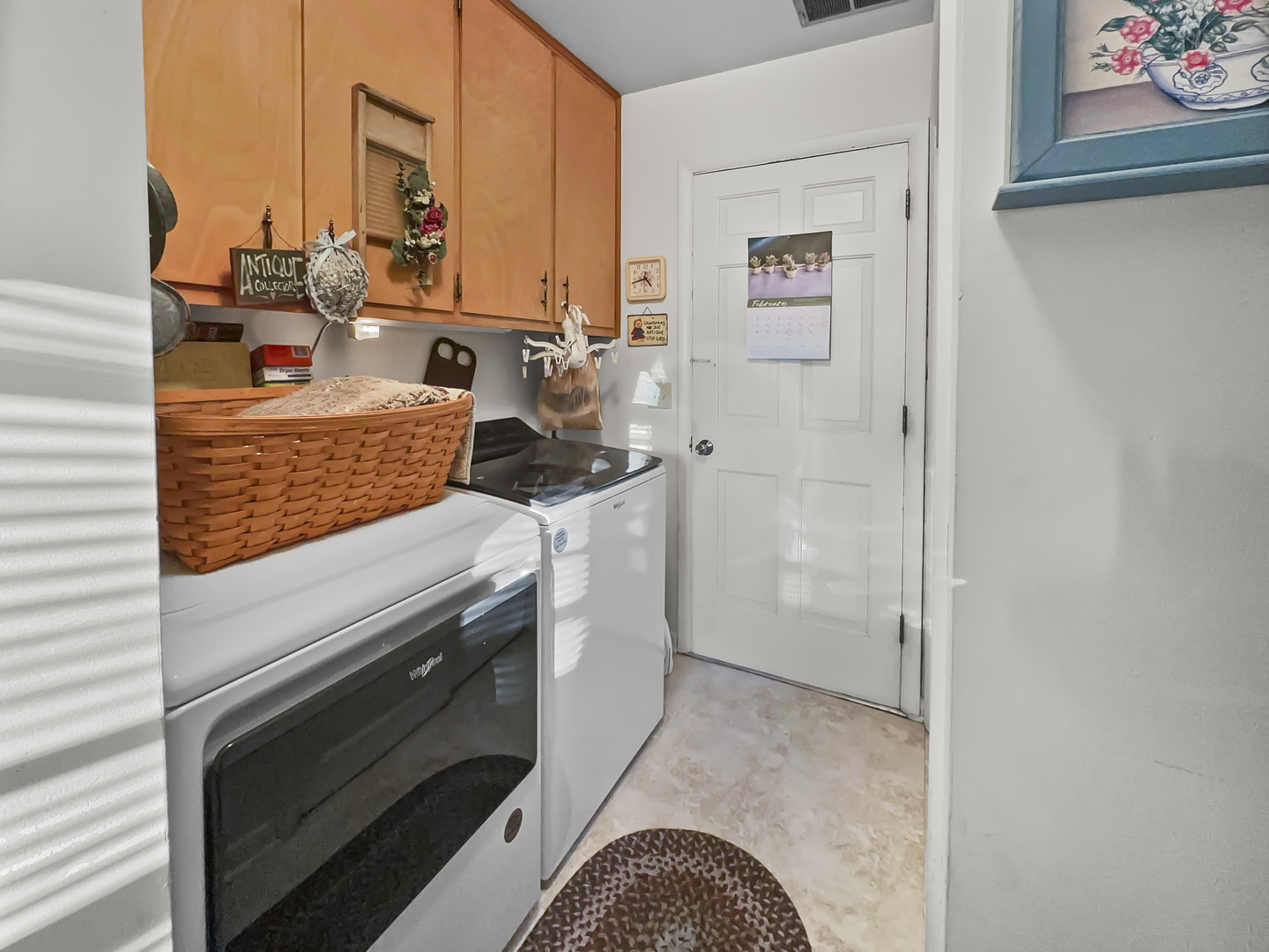 447 South Ralph Street Watseka, IL 60970 - Photo 15 of 20 a view of a kitchen cabinets and a stove top oven