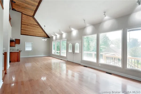 $399,900 | 122 Hertzsch Road, Jeffersonville, IN 47130