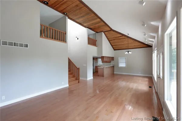 $399,900 | 122 Hertzsch Road, Jeffersonville, IN 47130