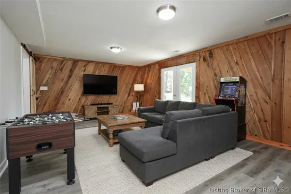 $399,900 | 122 Hertzsch Road, Jeffersonville, IN 47130