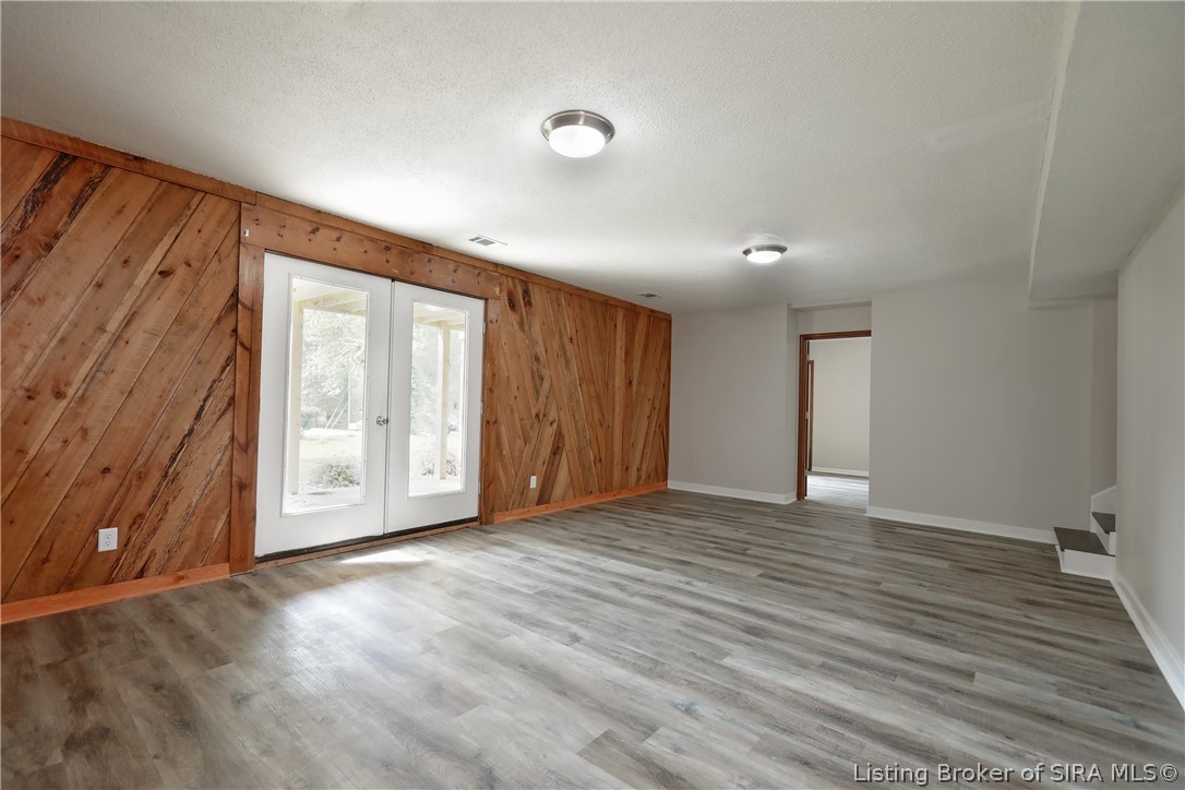 122 Hertzsch Road Jeffersonville, IN 47130 - Photo 24 of 56